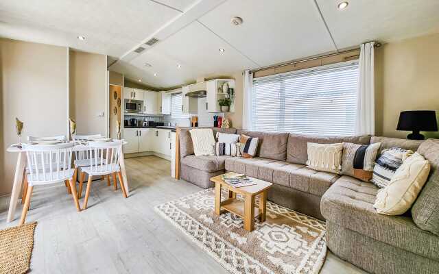 Escape to Paradise at Pevensey Bay Holiday Park