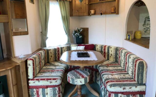 61 Glenfinart Caravan Park