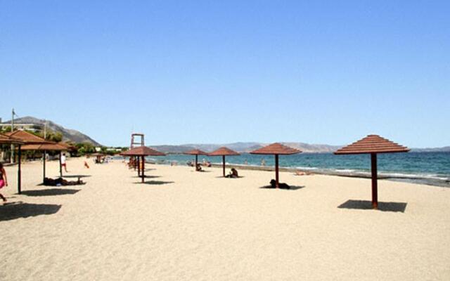 Villa House 200m From Sea