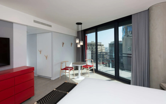 Radisson Red Cape Town