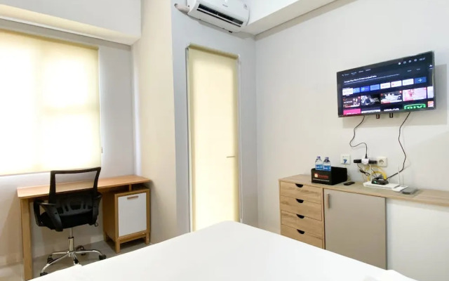 Serene Designed Studio Transpark Juanda Bekasi Timur Apartment