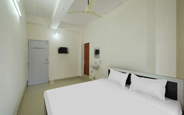 OYO 85156 Prateek A1 Residency