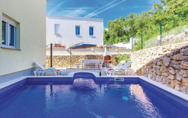 Beautiful Home in Crikvenica With Wifi and 6 Bedrooms