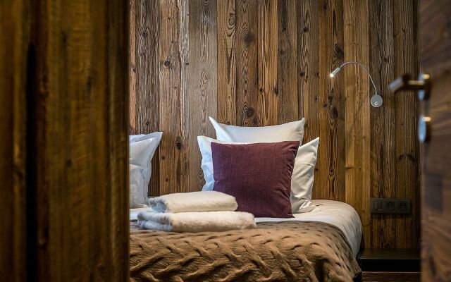 Moulin II - Design Chalet With Private Hot-tub and Garden