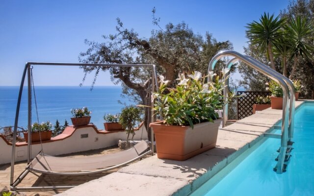 Beautiful Villa with Pool And Fantastic Sea View in the Enchanting Amalfi Coast