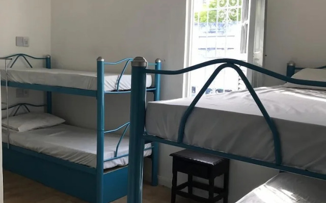 Ribeira dos Arrecifes Hostel