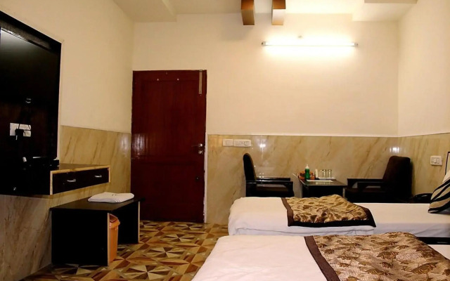 Aashiana Hotel