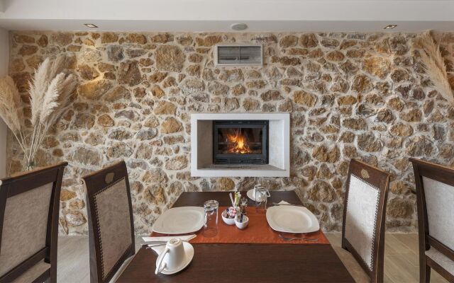 Iakovakis Suites & Spa