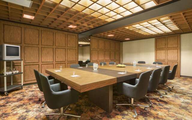 Travelodge by Wyndham Edmonton East