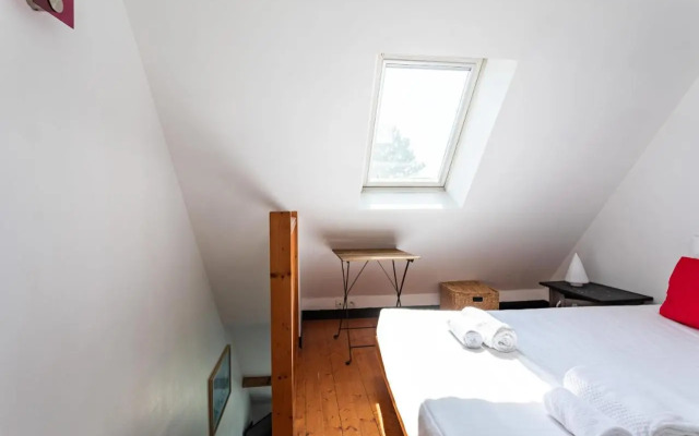 Le CAPUCIN - Petit duplex avec place de parking