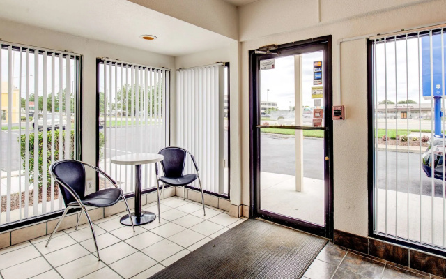 Motel 6 Norfolk, VA