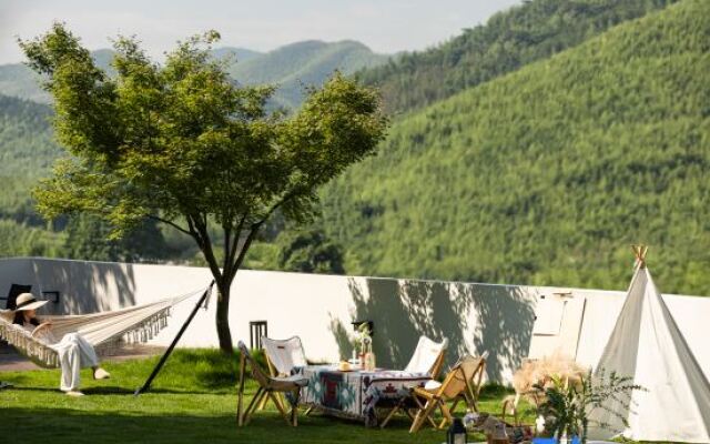 YUNXI Designer Hot Spring Homestay