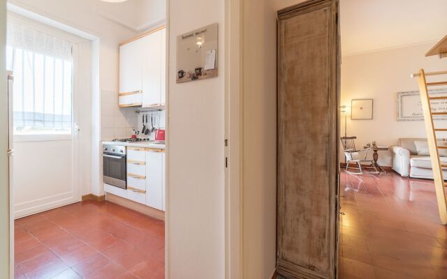 The Quietest Corner of Trastevere, AC & Elevator