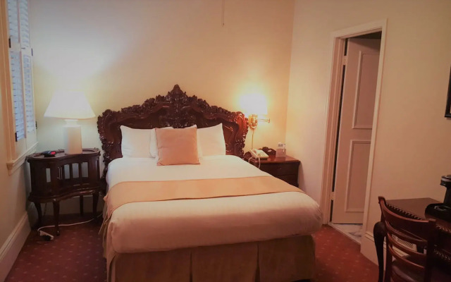 The Monterey Hotel