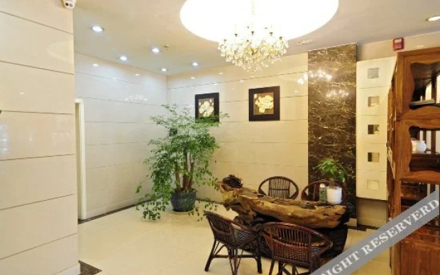 Snail Private Villa Hotel (Huaxi Park Subway Station)