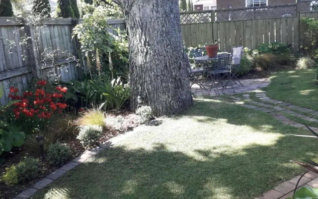 Quiet location ,central to city