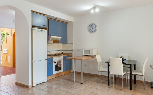 Sun-kissed Holiday Home in Islantilla With Swimming Pool