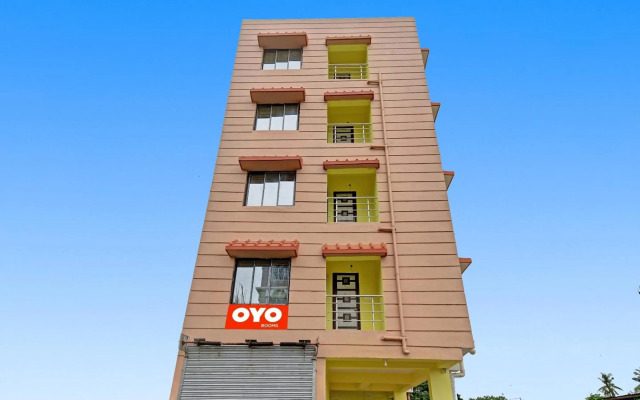 OYO Flagship 70045 Season