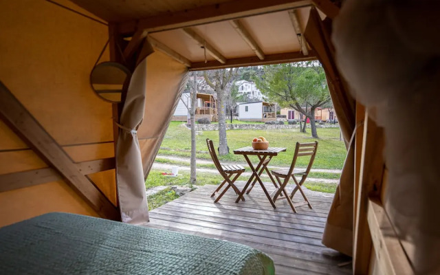 French Nateko Glamping Tent
