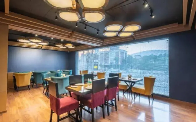 Hotel Arihant By DLS Hotels