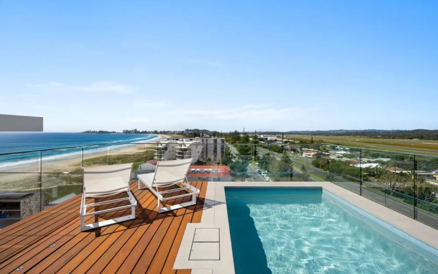Bilinga Beachfront Luxury at Lana