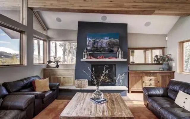 White Cloud Mountain Home