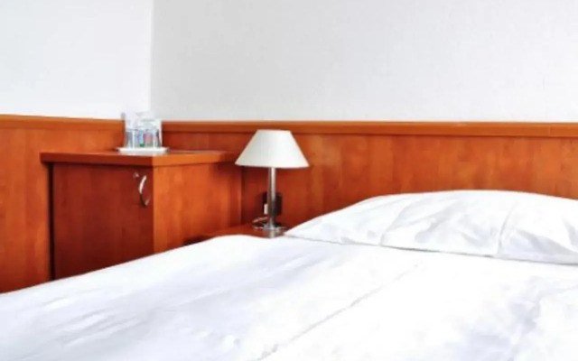 Hotel Tristar