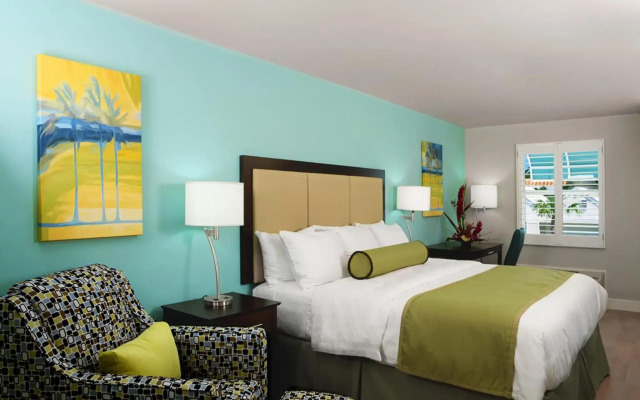 Silver Palms Inn
