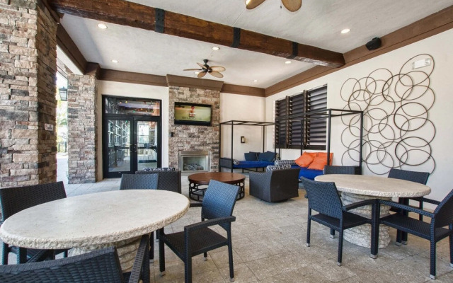 Tvpm-4638td/sr 5 Bedroom Townhouse by RedAwning