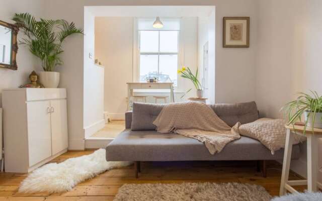 1 Bedroom Flat In Canonbury Islington