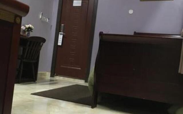 Crismon Hotel