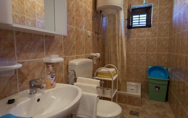 Apartment in Vantacici Near the Sea