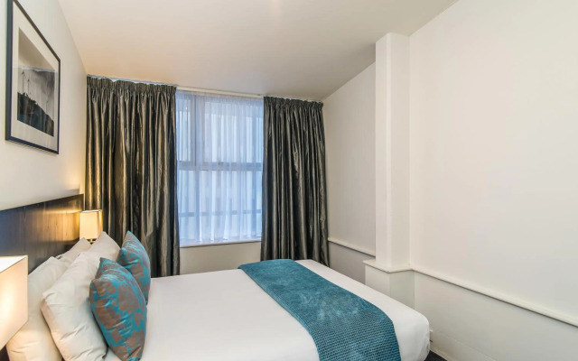 Gilmer Apartment Hotel