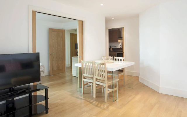 St George Wharf Apartments