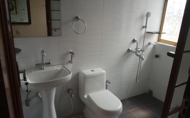 Service Apartments, Park Street, Calcutta