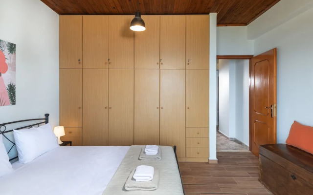 Galani Vacation House