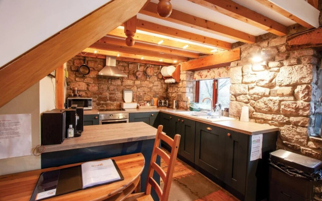 Hill End Barn - 1 Bed Barn Conversion - Llangennith