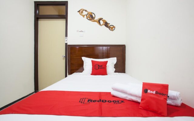 Hotel Djagalan Raya by Reddoorz