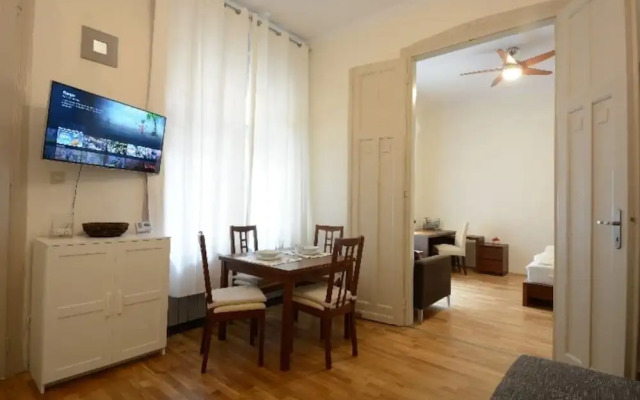 Lazar 7 Apartment