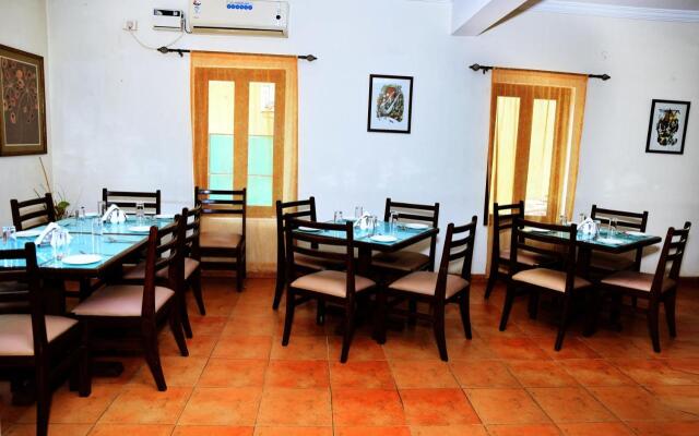 White Square Nirvana Holiday Villas