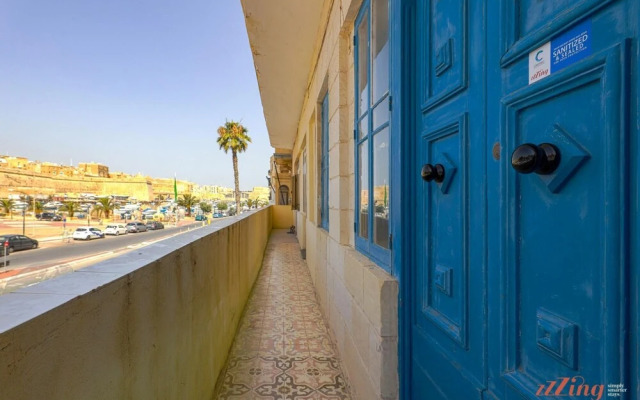 Retro Designer 1 Bedroom Apt in Cottonera New