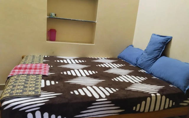 Selvalakshmi Restaurant and Lodge