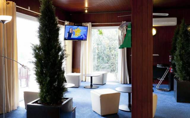 Brit Hotel Lyon Eurexpo