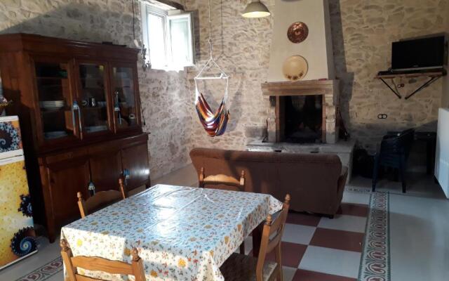 Poesia d'Abruzzo CR 06804dueAFFzerozerozerodue