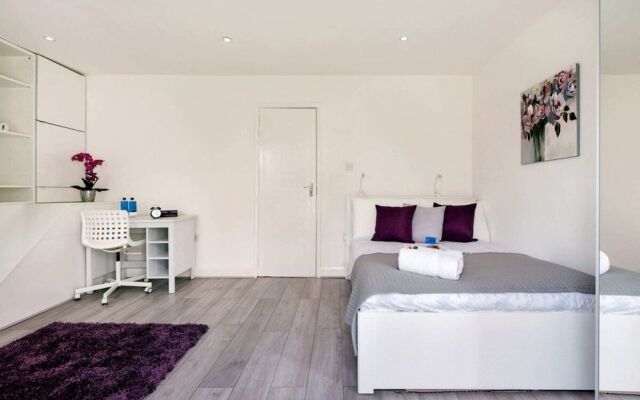 The Armadale Road Residence I