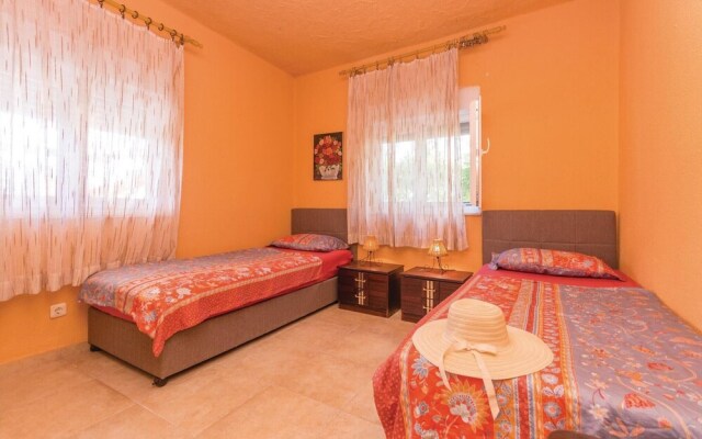 Awesome Home in Vrsi With 2 Bedrooms and Wifi