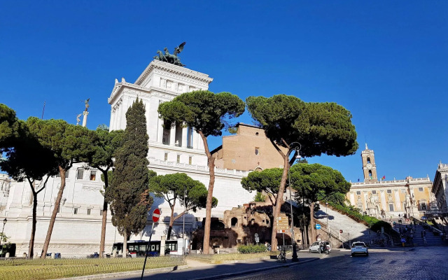 Roma Five Suites