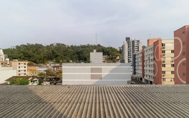 Apt w/ Swimming Pool Well Located Blumenau Neb0103