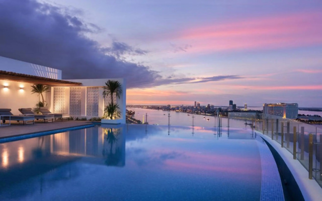 Hotel Emion Phnom Penh
