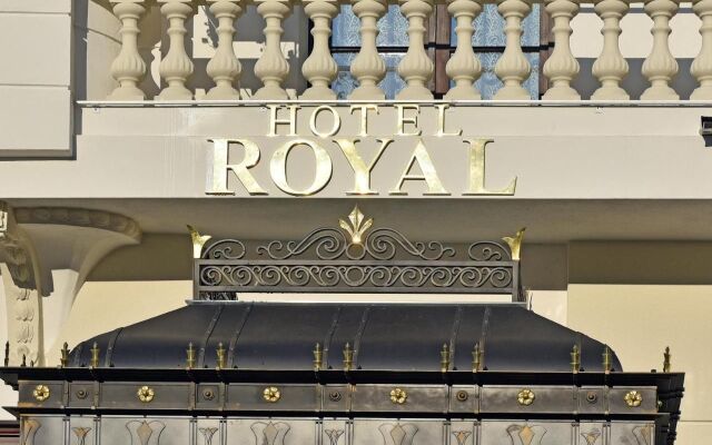 Royal Hotel